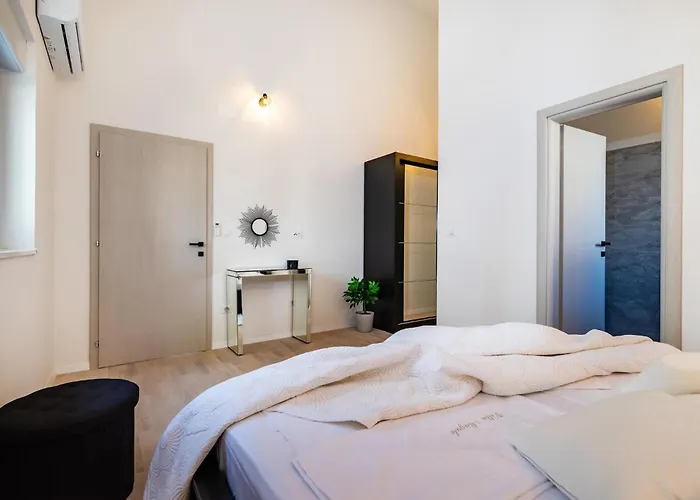 Cozy In With Sauna Biograd Na Moru