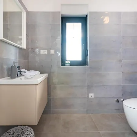 Holiday home Lovely In With Sauna Biograd Na Moru